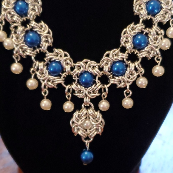 Handmade Chainmaille Necklace - Picture 2 of 4